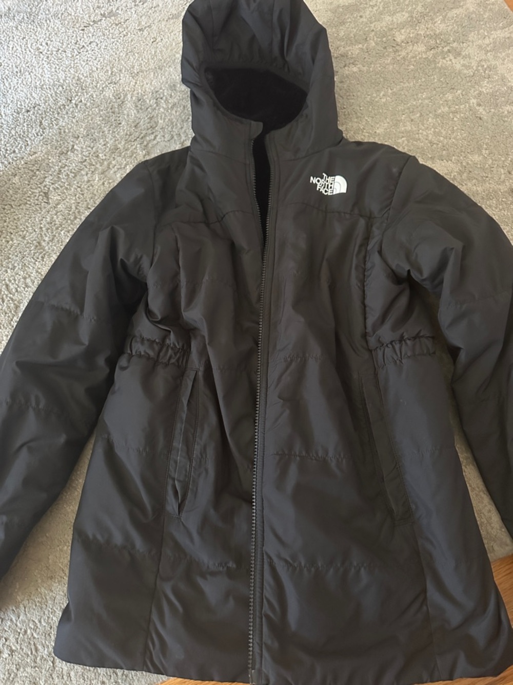 The North Face Women’s Black Hooded Puffer Coat